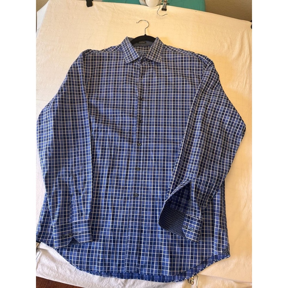 Bugatchi Uomo Classic Fit Blue and White Grid Pattern Long Sleeve Button-Up Shir